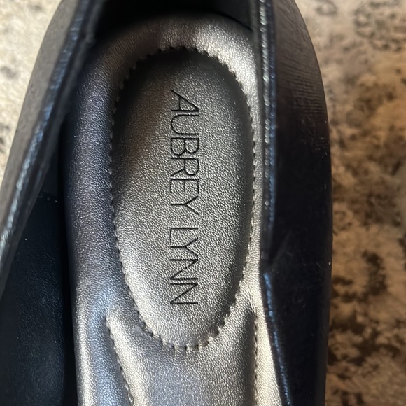 Black 2” heels - Picture 5 of 7